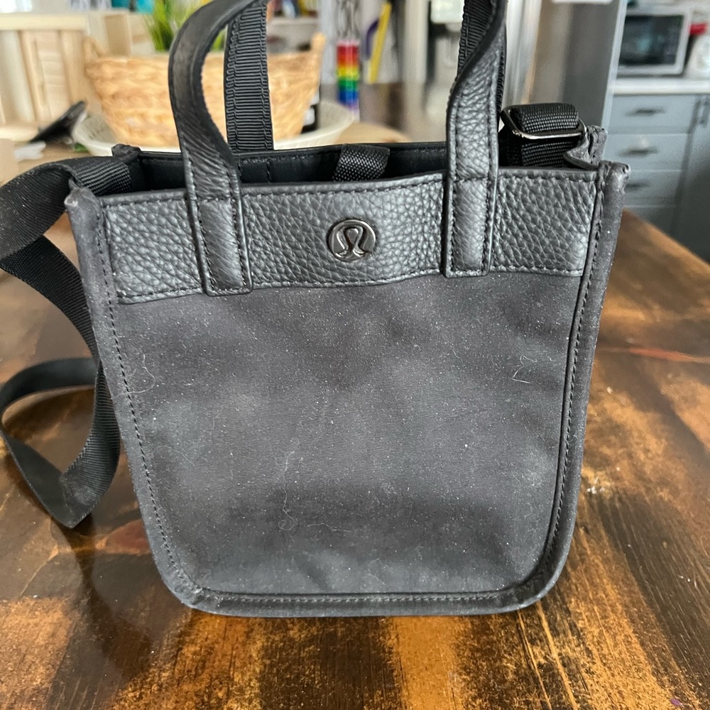 Lululemon Black Crossbody Bag